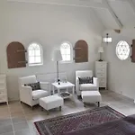 Mejerigaarden Bed & Breakfast 2*